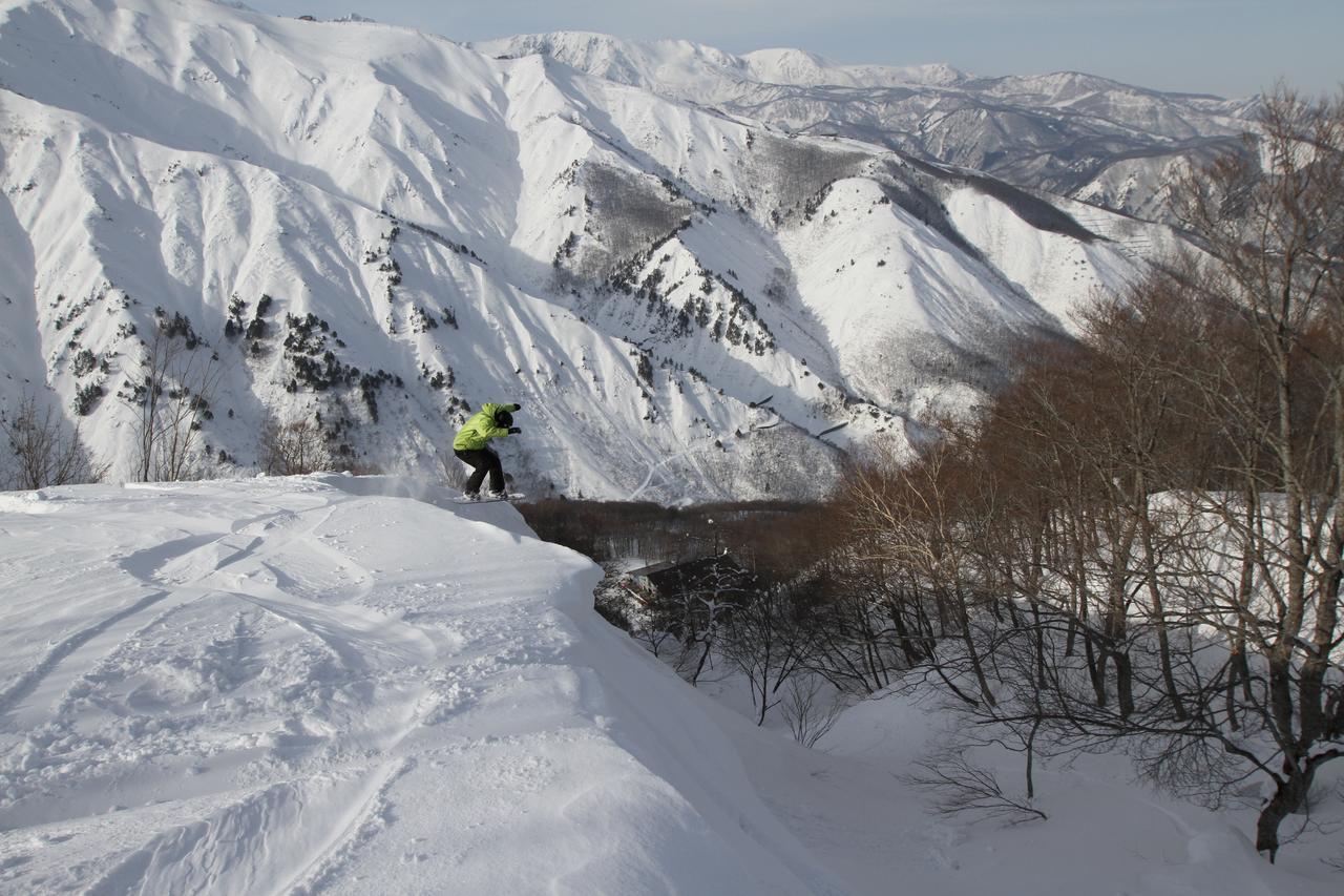 Powder Temple Hotel Hakuba Bagian luar foto